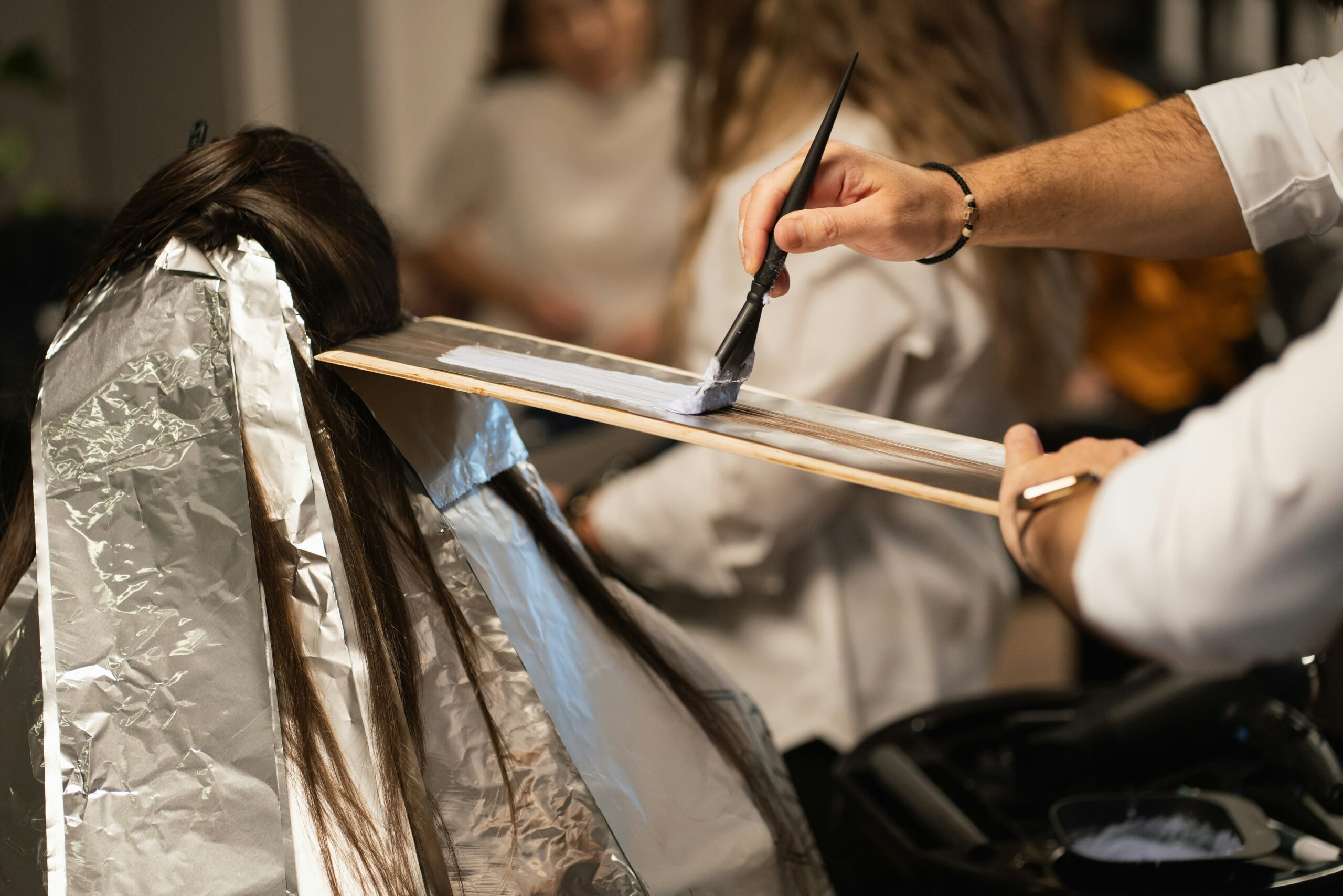 Color Confidence Bold Techniques That Define a Standout Stylist